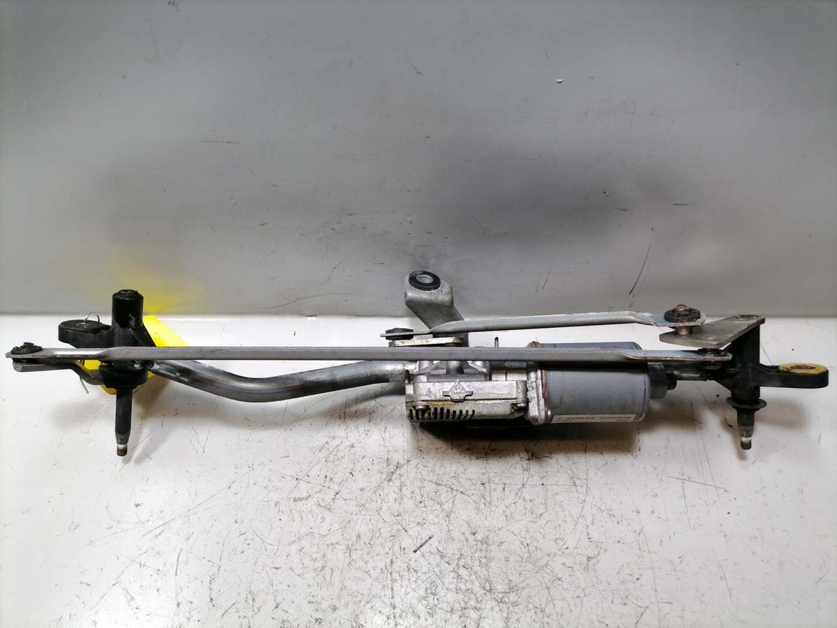 Audi A5 8T original Wischermotor mit Wischergest&auml;nge Bj.2009